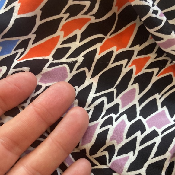 TUCKER silk blouse size s/m - Picture 7 of 11